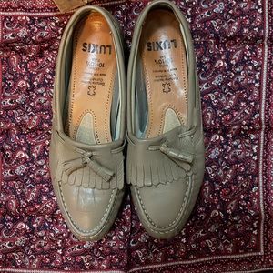 Womens tan. 10-10.5 loafers